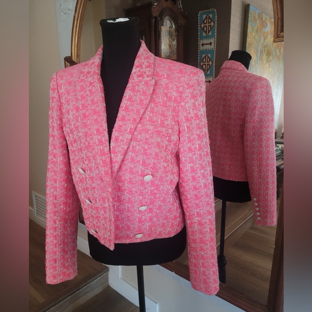 L’Angence STUNNING BLAZER! A must have! Never worn!